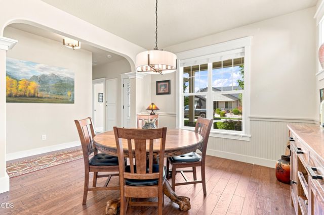 541 Bridge Creek Drive, Central Point, OR 97502