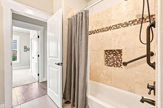 541 Bridge Creek Drive, Central Point, OR 97502