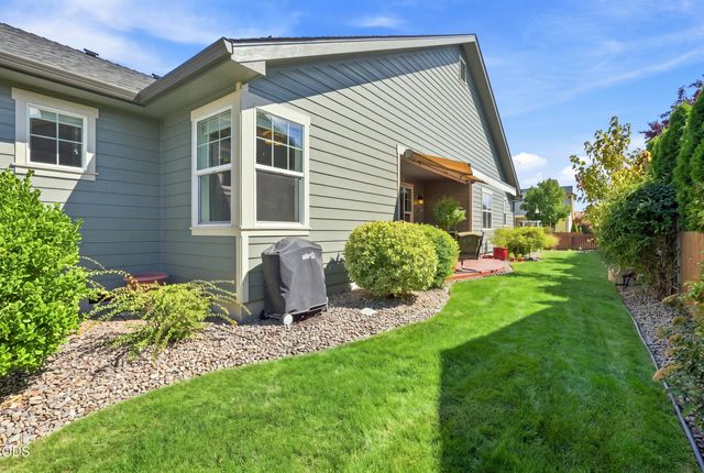 541 Bridge Creek Drive, Central Point, OR 97502
