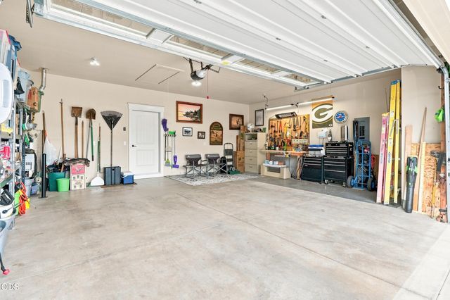 541 Bridge Creek Drive, Central Point, OR 97502