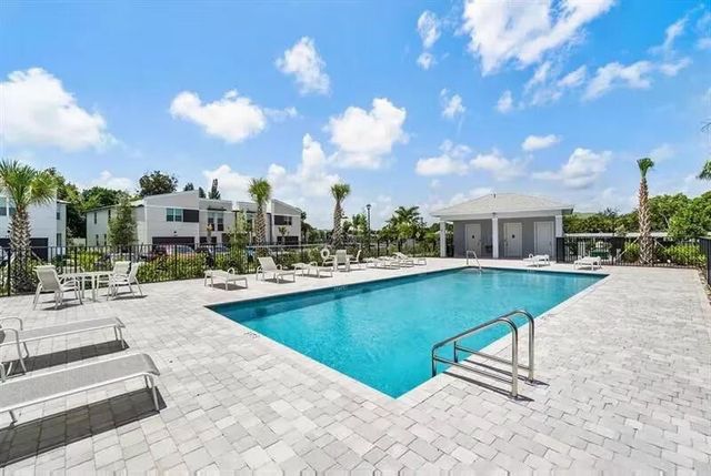 5671 Enclave Drive, West Palm Beach, FL 33407