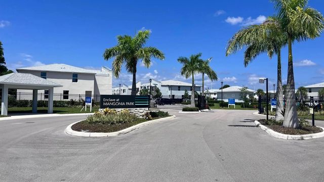 5671 Enclave Drive, West Palm Beach, FL 33407