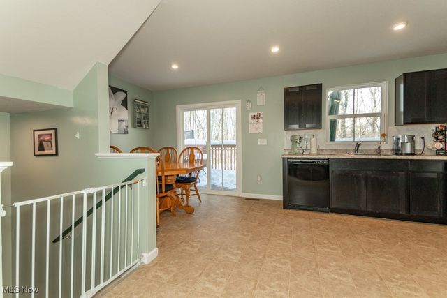 177 Raintree Lane, Painesville, OH 44077