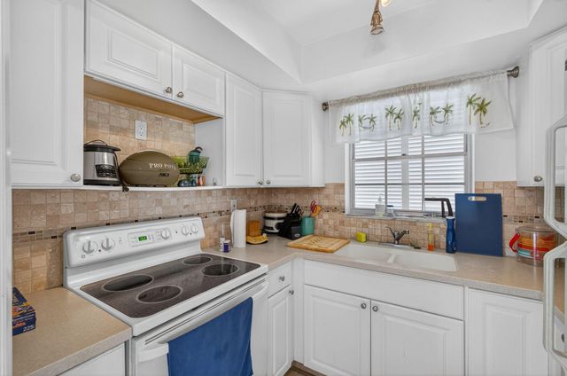 100 Waterway Road A304, Tequesta, FL 33469