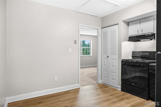 1625 High School Drive, St Louis, MO 63144