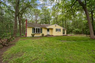306 Upper Grassy Hill Road, Woodbury, CT 06798