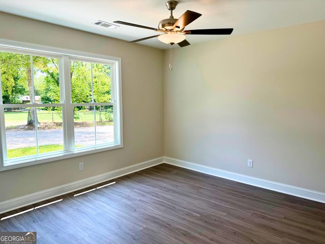 4 Roundtree Street, Statesboro, GA 30458