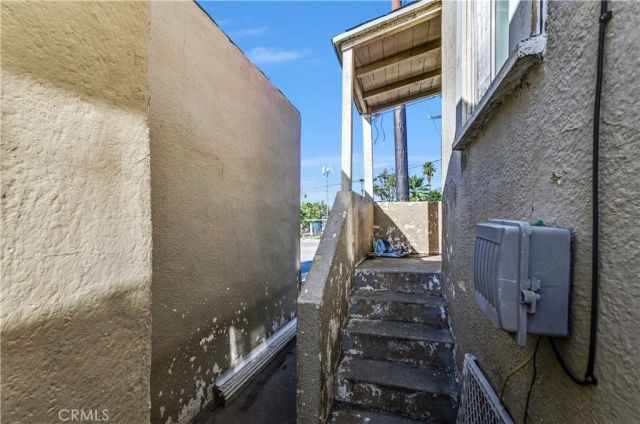 4 La Venezia Court, Altadena, CA 91001