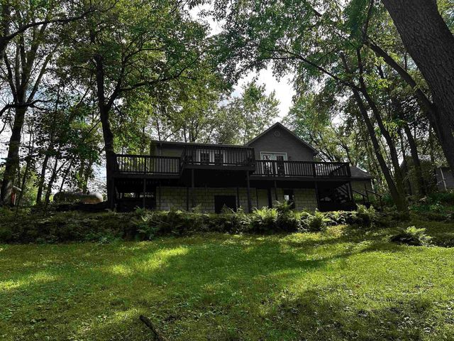 N2003 COUNTY ROAD K, Waupaca, WI 54981