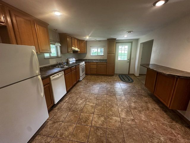 N2003 COUNTY ROAD K, Waupaca, WI 54981
