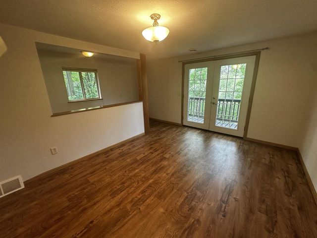 N2003 COUNTY ROAD K, Waupaca, WI 54981