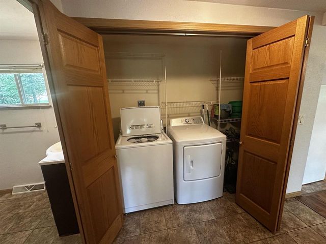 N2003 COUNTY ROAD K, Waupaca, WI 54981