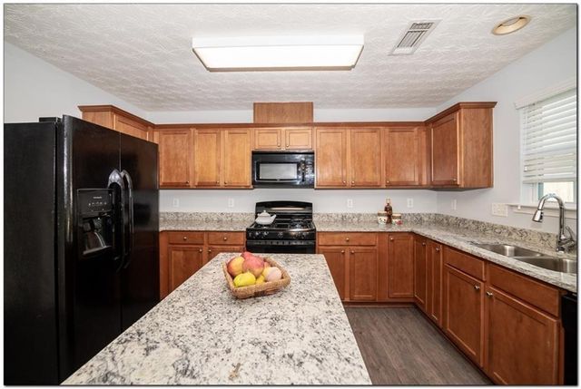 3832 Roxberry Hill Lane, Buford, GA 30518
