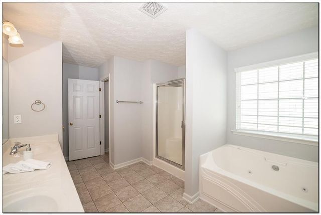 3832 Roxberry Hill Lane, Buford, GA 30518