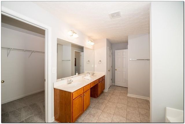 3832 Roxberry Hill Lane, Buford, GA 30518