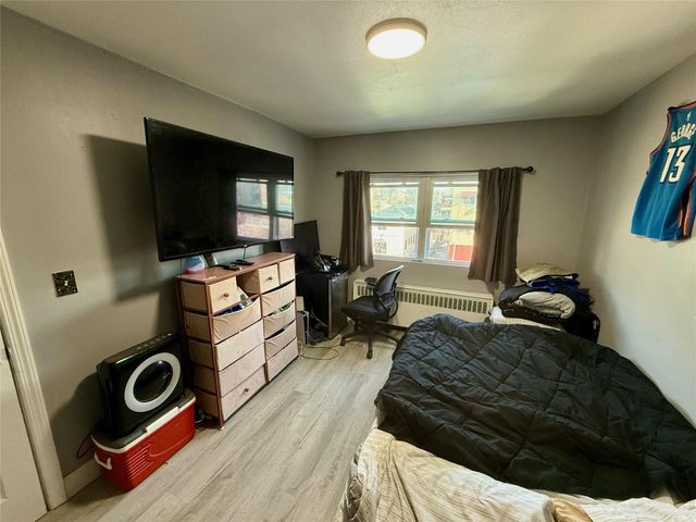 963 E 225th Street, Bronx, NY 10466