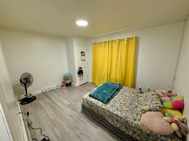 963 E 225th Street, Bronx, NY 10466