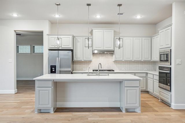 13803 Dorado Pointe Drive, Cypress, TX 77433