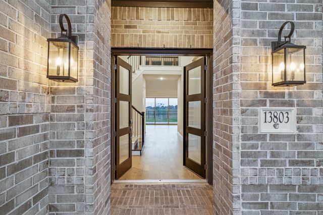 13803 Dorado Pointe Drive, Cypress, TX 77433