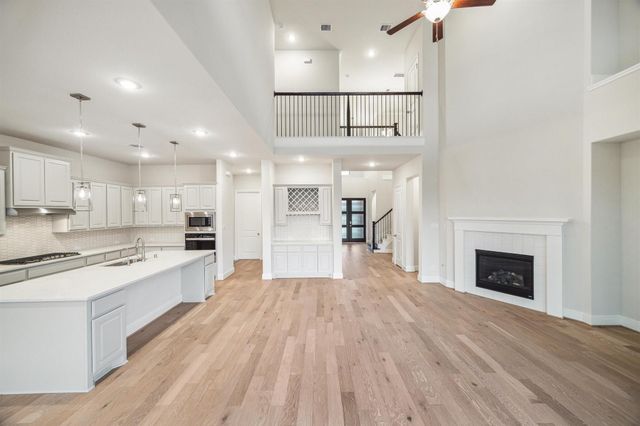 13803 Dorado Pointe Drive, Cypress, TX 77433