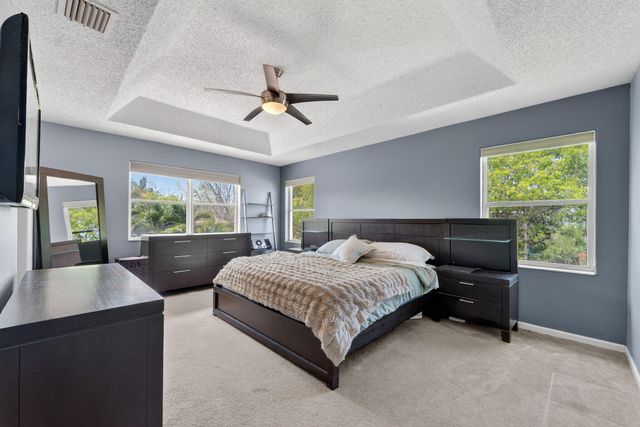 7962 N Silverado Circle, Hollywood, FL 33024