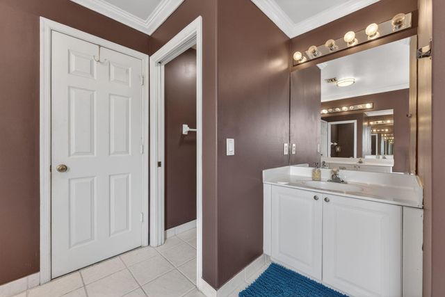 7962 N Silverado Circle, Hollywood, FL 33024
