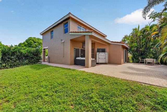 7962 N Silverado Circle, Hollywood, FL 33024