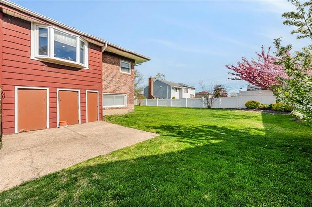 3208 Grand Boulevard, Baldwin Harbor, NY 11510