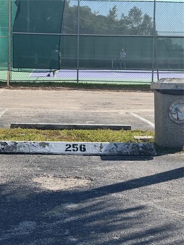 300 Bayview Dr 501, Sunny Isles Beach, FL 33160