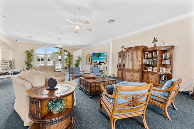 22 Harbour Isle Drive W Ph02, Hutchinson Island, FL 34949