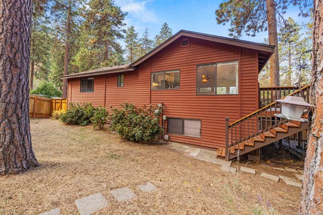 1081 Buck Island Drive, Klamath Falls, OR 97601