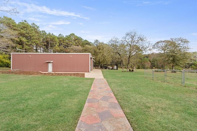 19555 S Fm 92, Fred, TX 77616