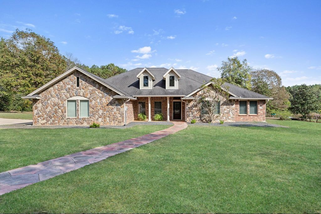 19555 S Fm 92, Fred, TX 77616