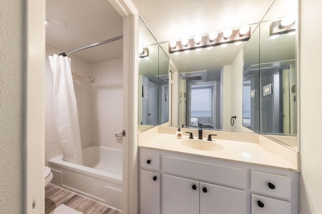 1212 Guadalupe ST 301, Austin, TX 78701