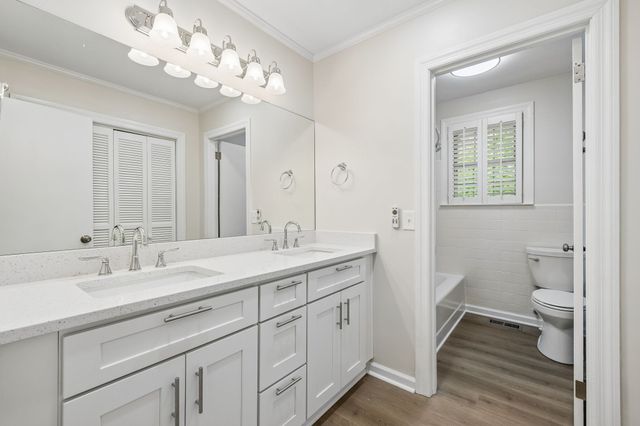 281 Lake Terrace Dr, Hendersonville, TN 37075
