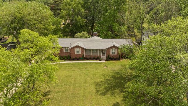 281 Lake Terrace Dr, Hendersonville, TN 37075