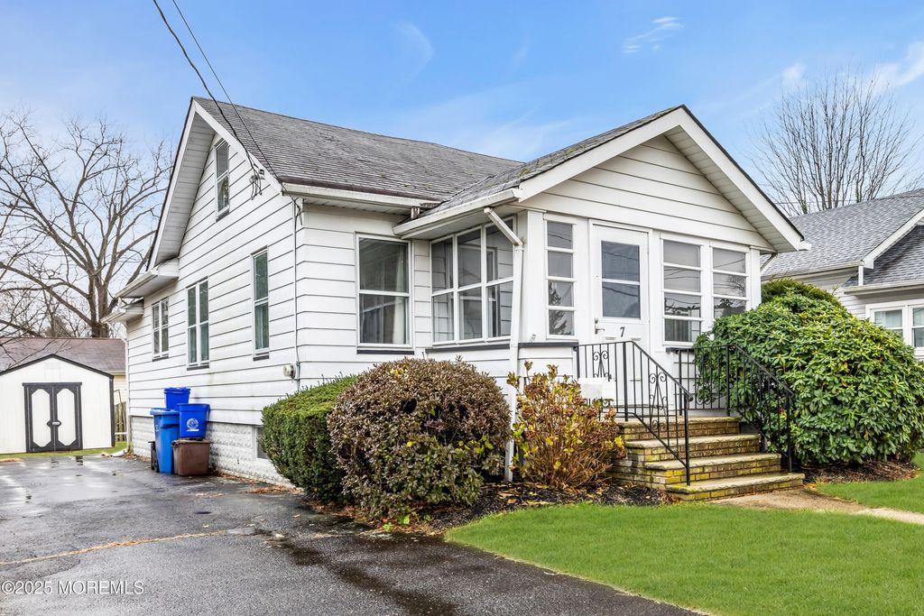 7 Leonardine Avenue, South River, NJ 08882