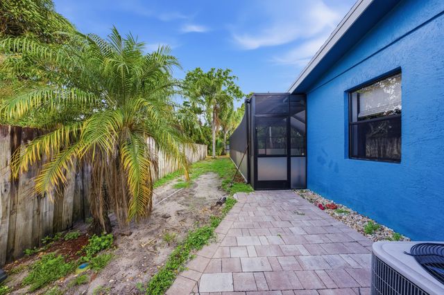 2591 Myrica Road, West Palm Beach, FL 33406