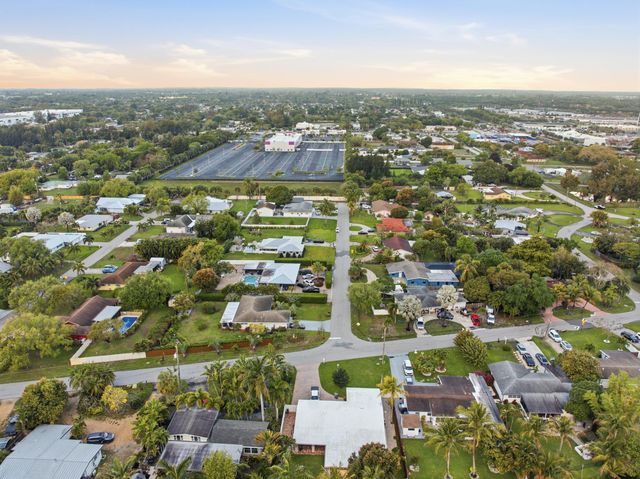 2591 Myrica Road, West Palm Beach, FL 33406