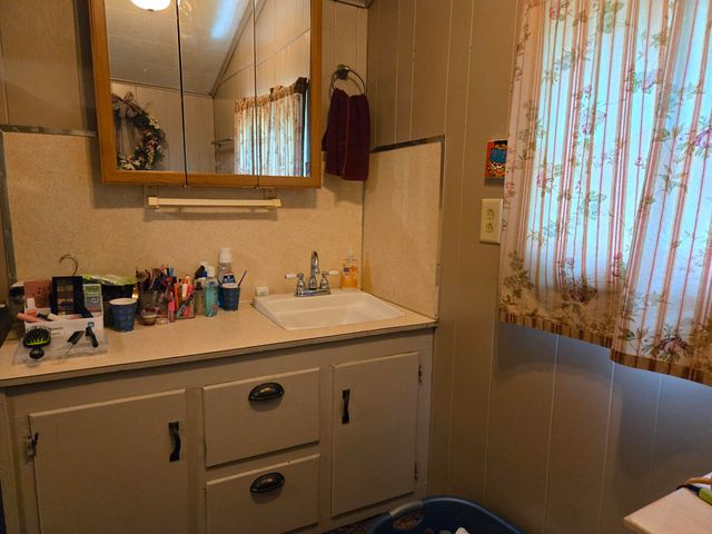 22965 Lawrence 1210, Aurora, MO 65605