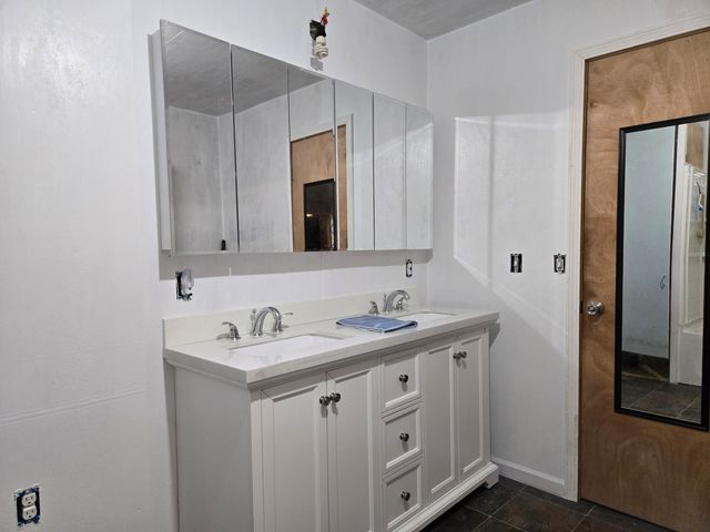 22965 Lawrence 1210, Aurora, MO 65605