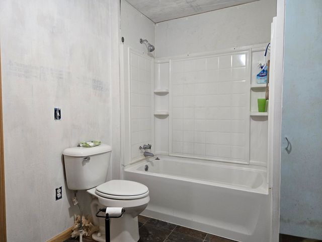 22965 Lawrence 1210, Aurora, MO 65605