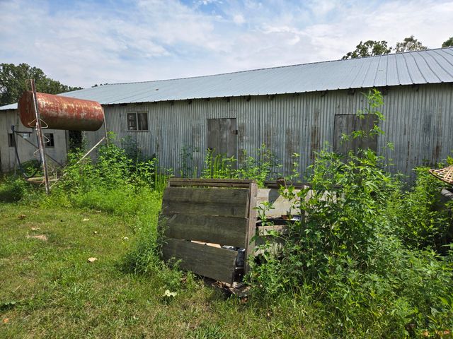 22965 Lawrence 1210, Aurora, MO 65605