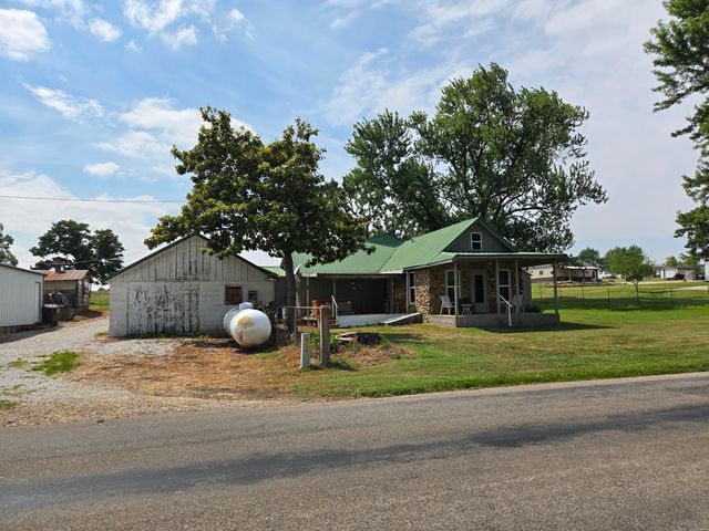 22965 Lawrence 1210, Aurora, MO 65605