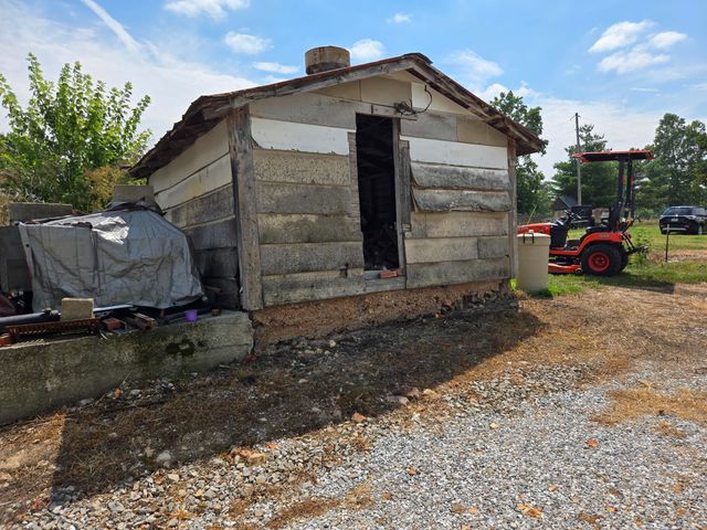 22965 Lawrence 1210, Aurora, MO 65605