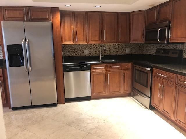 552 E Deer Creek Wildwood Ln Lane E, Deerfield Beach, FL 33442