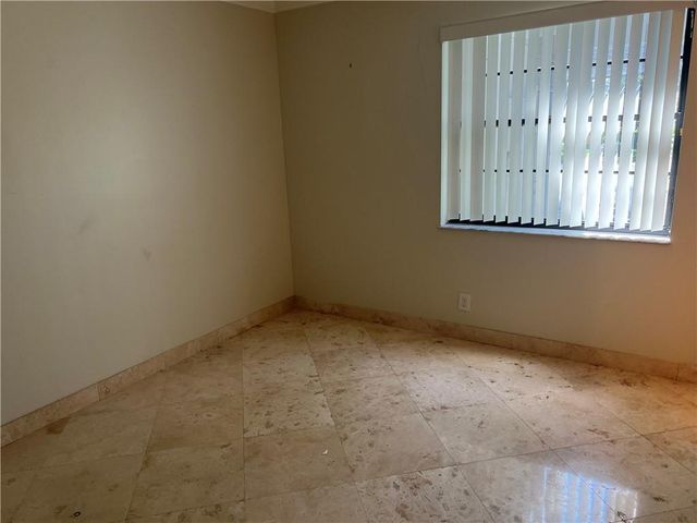 552 E Deer Creek Wildwood Ln Lane E, Deerfield Beach, FL 33442