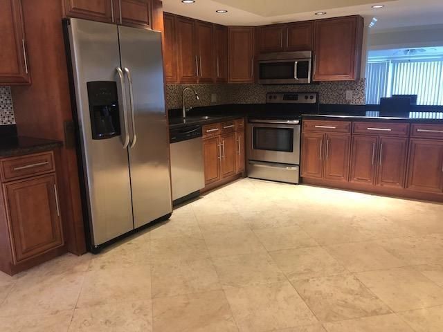 552 E Deer Creek Wildwood Ln Lane E, Deerfield Beach, FL 33442