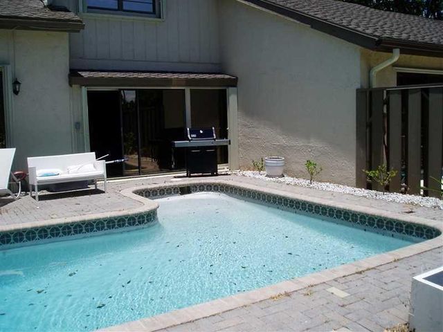 552 E Deer Creek Wildwood Ln Lane E, Deerfield Beach, FL 33442