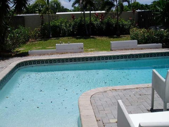 552 E Deer Creek Wildwood Ln Lane E, Deerfield Beach, FL 33442